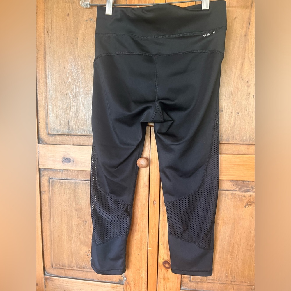 Adidas Small Women’s Black Climalite Capri Leggings - Picture 2 of 6